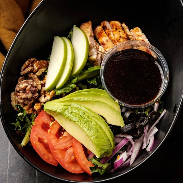 Avenue Salad.