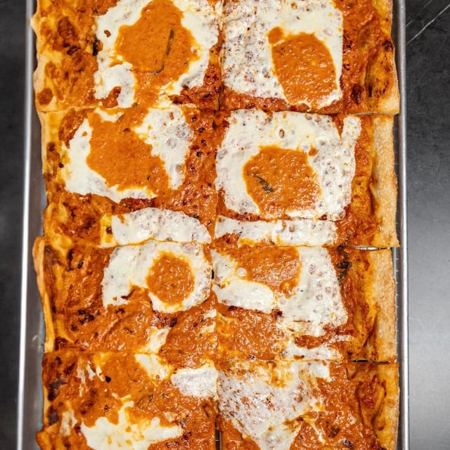 Grandma Spicy Vodka Pizza.