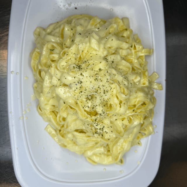 Fettuccine Alfredo.