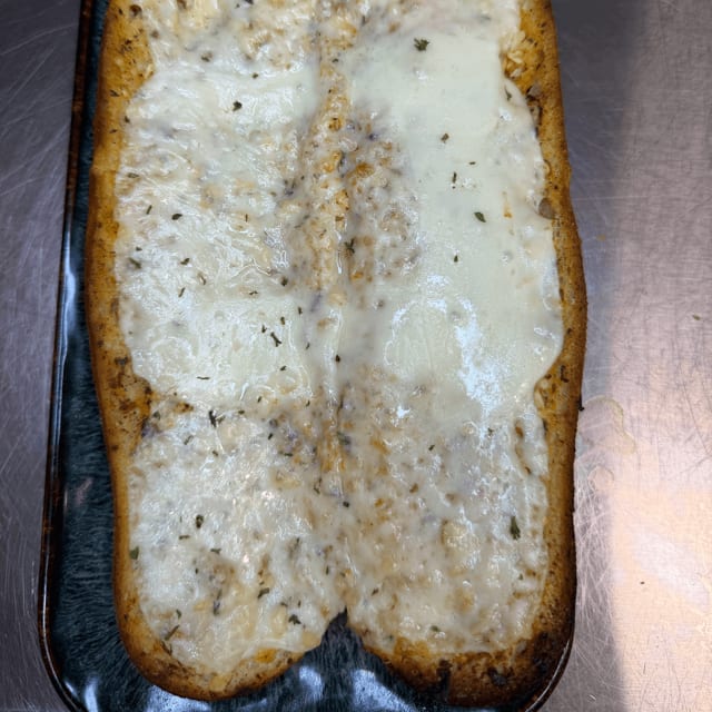 Garlic Bread with Mozzarella Cheese.
